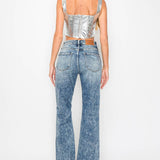HIGH RISE STRETCH FLARE WITH DISTRESSED FRAYED HEM JEANS: 7 (27)