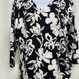 Neutral Flowers 3/4 Top