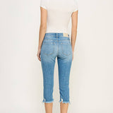 MID RISE EXPOSED BUTTON CAPRI JEANS: 5